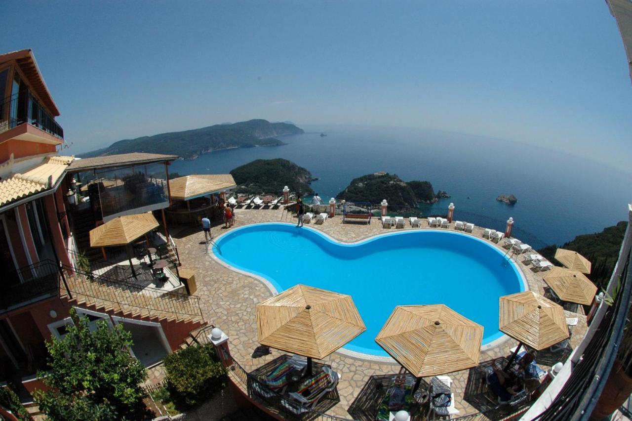 Golden Fox Studios And Suites Lákones Dış mekan fotoğraf